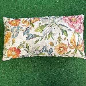 Flower and Butterfly Couch/bed display pillow!